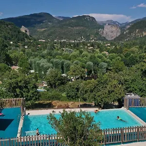 De Plein Air Panoramique A La Porte Des Gorges Du Verdon Campsite Castellane