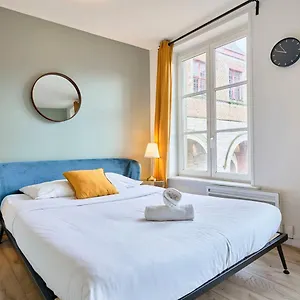 https://hypercentre-gares-superbe-studio-cozy-lille.lillehotels.org